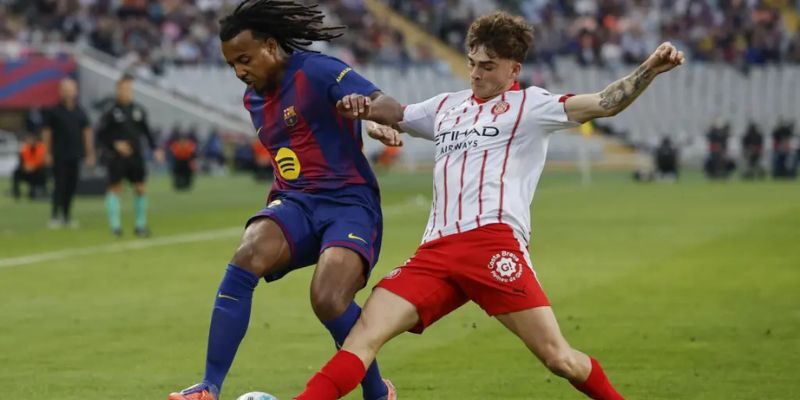 Soi Kèo Girona Vs Barcelona 03h00 17/02 - La Liga Girona vs Barcelona vẫn có cách biệt khá lớn